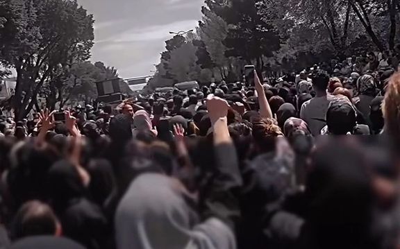 Parents, Students In Iran Come Out In Protest To School Gas Attacks