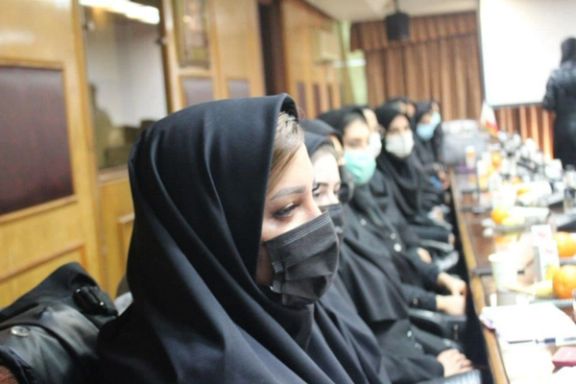 دفاع یامینپور از حضور بلاگرهای زن در وزارت ورزش: از آخوند تا شلحجاب را دعوت کردهام