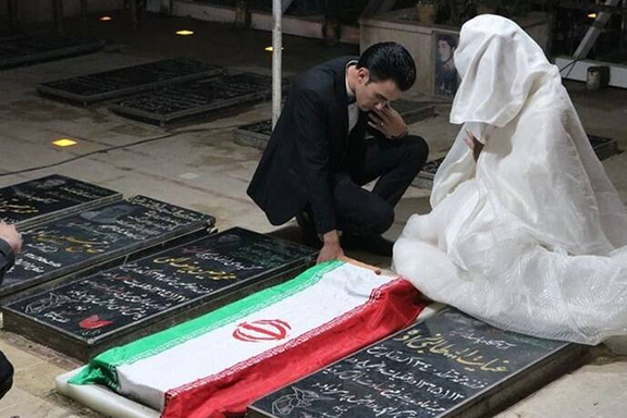 مدیر گلزار شهدای کرمان: خطبه عقد بیش از ۲۰۰ زوج در محل دفن قاسم سلیمانی خوانده شده