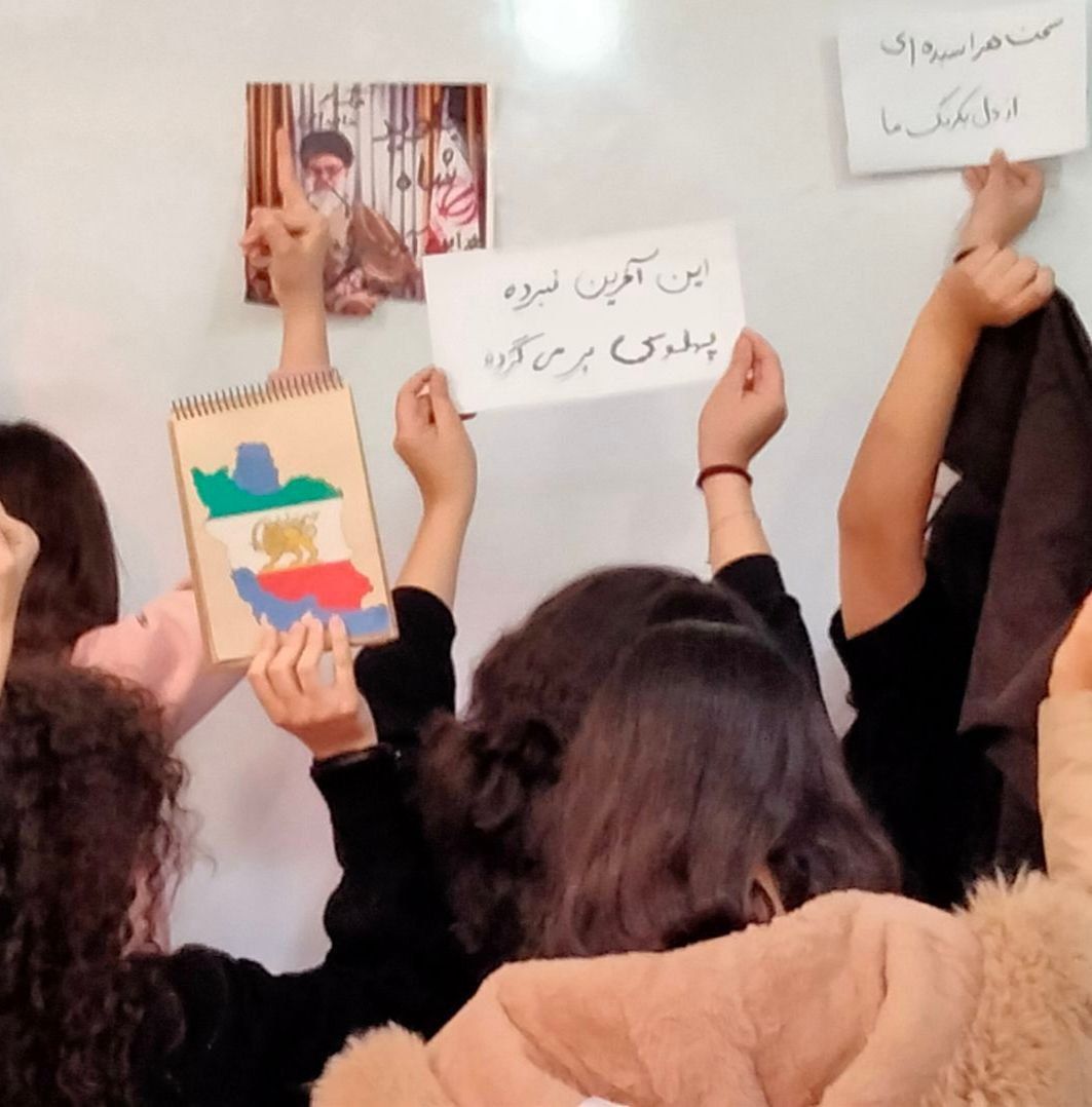200 school students killed in Iran protest crackdown, teachers union says