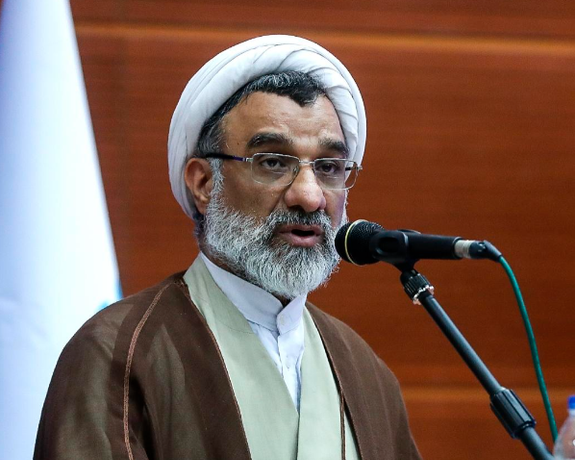 دبیر شورایعالی انقلاب فرهنگی: شبهروشنفکران تا اسم اربعین میآید دلشان به حال فقرا میسوزد