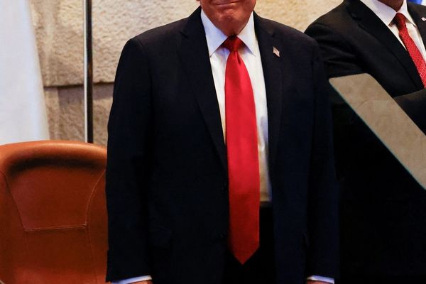 ترامب: النظام الإيراني يسعى الآن إلى اتفاق نووي جديد