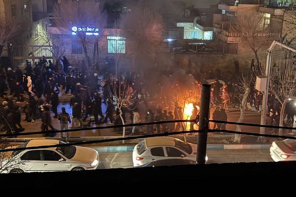 دیکتاتور تهران: کشور را به سمت جنگ نمیبریم اما مجرمان داخلی و خارجی را رها نمیکنیم