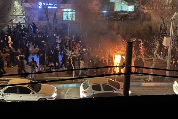 دبیرکل حزبالله لبنان، انقلاب ملی ایرانیان را به آمریکا و اسرائیل نسبت داد