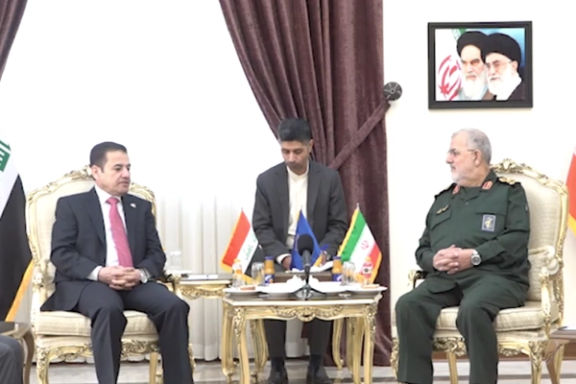 Iraq’s National Security Adviser Qasim al-Araji (L) and Revolutionary Guard commander Mohammad Pakpour (R)
