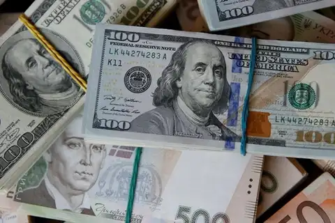 تشدید تنش میان جمهوری اسلامی و آمریکا ارزش دلار را تقویت کرد