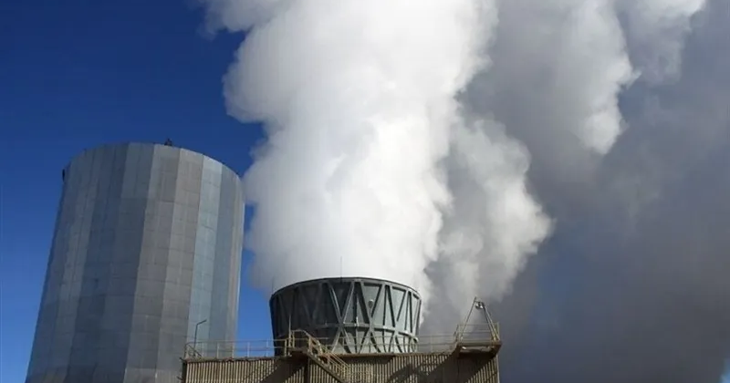Iran steps up burning of hazardous fuels as energy crisis persists