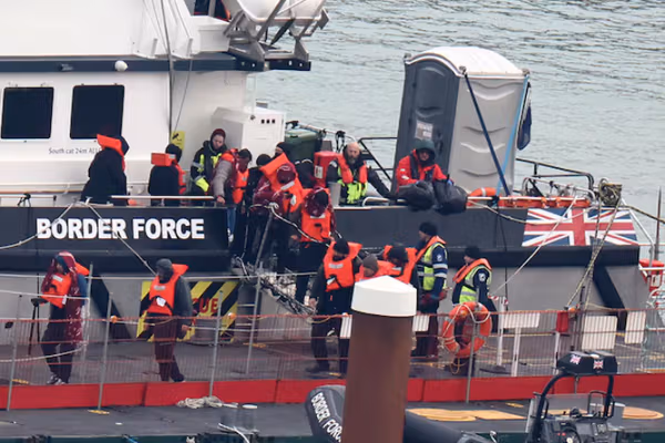 بریتانیا «بزرگترین» بازنگری سیاست پناهندگی در دوران معاصر را آغاز میکند