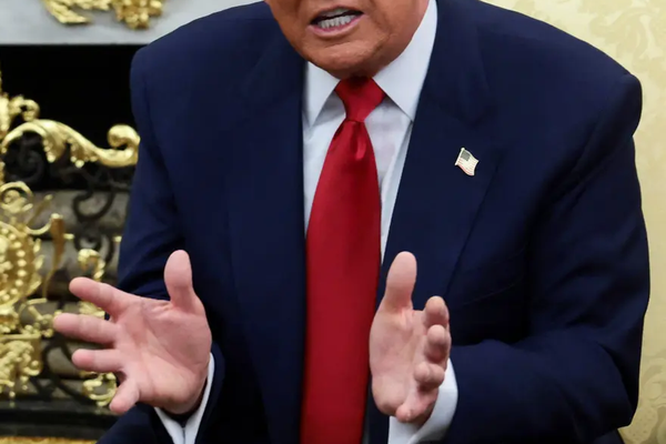 دونالد ترامب: المحادثات بين الولايات المتحدة وإيران بدأت