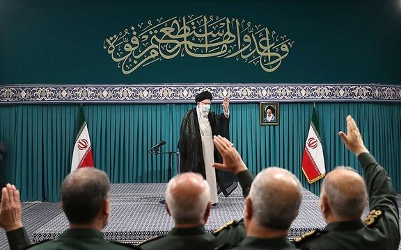 روزنامه تلگراف: سر اختاپوس در تهران است اما شاخکهایش در جهان گسترده شده است