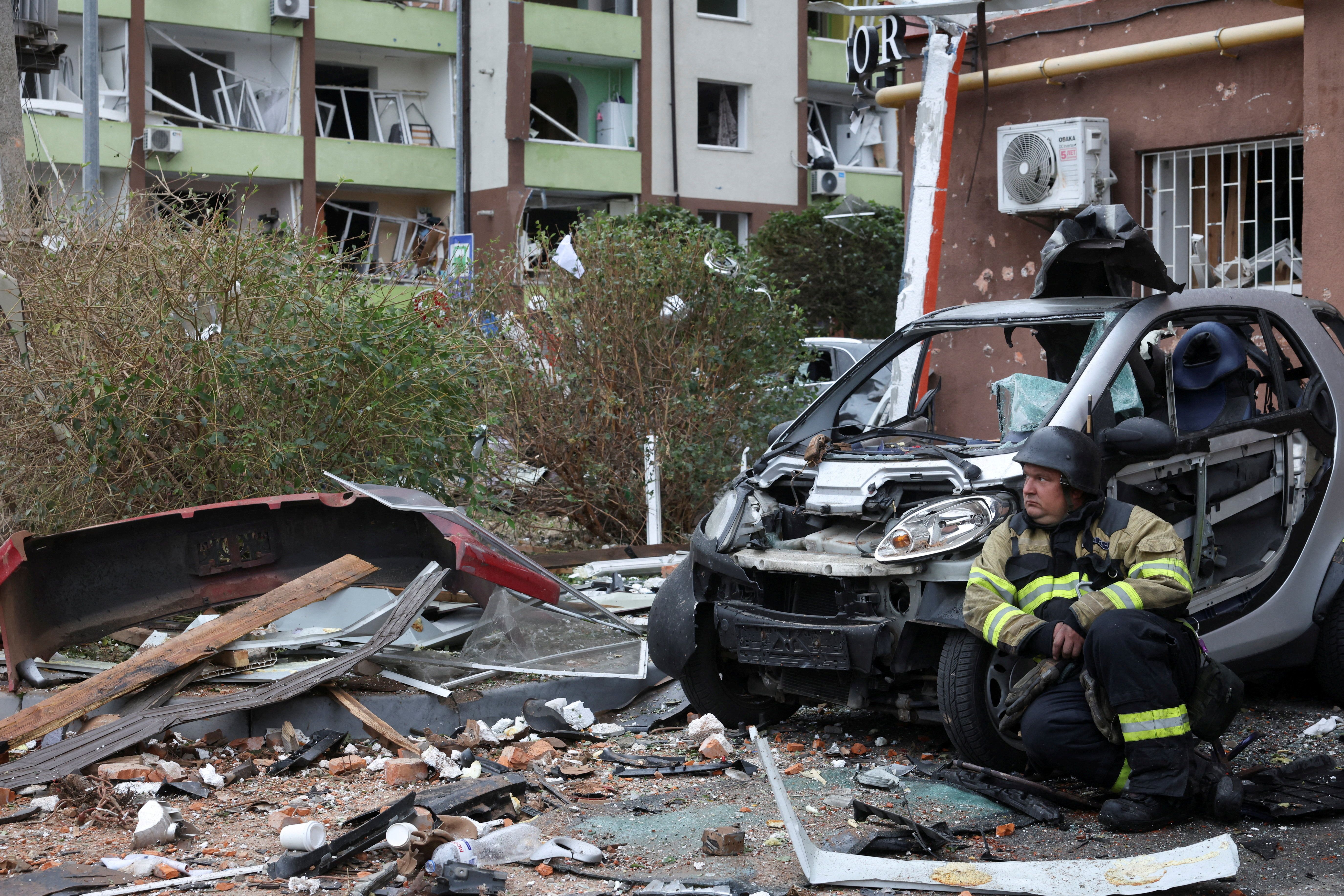 چهار کشته و ده‌ها زخمی در حملات گسترده موشکی و پهپادی روسیه به اوکراین