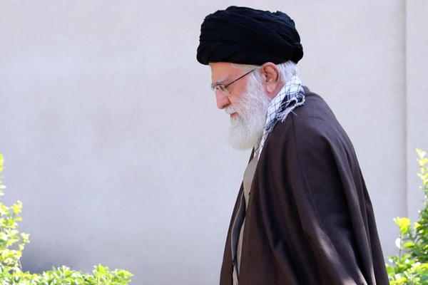 واشنطن: الطبقة الحاكمة في إيران تعاني من الانقسام ووفاة خامنئي تمثل تهديدا للنظام