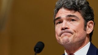 Experts challenge claim behind Kent's resignation: Was Iran threat imminent?