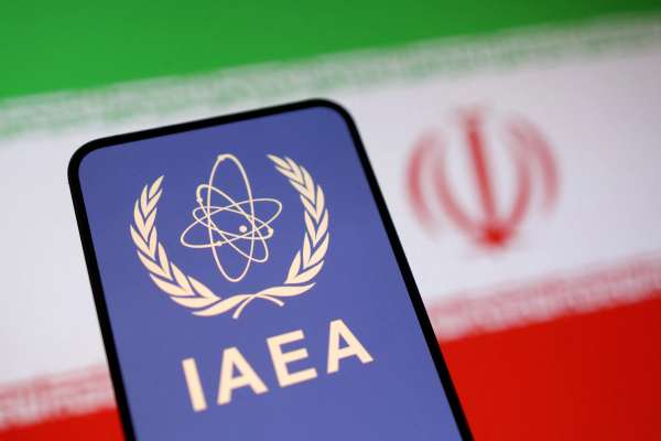 لأسباب أمنية.. الوكالة الدولية للطاقة الذرية تسحب مفتشيها من إيران