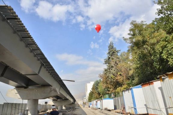 اعتماد آنلاین: ترکیدن بالنهای تبلیغاتی شهرداری تهران موجب سوختگی شش کودک شد