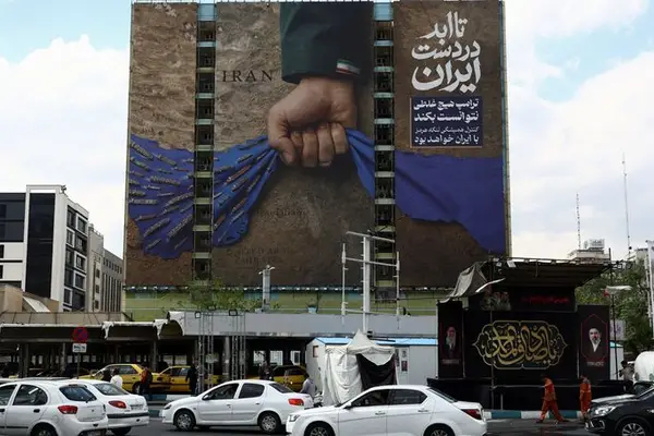 ترامپ: محاصره دریایی ادامه دارد؛ قالیباف: با ادامه محاصره، تنگه هرمز باز نخواهد ماند