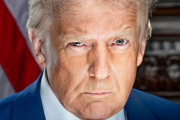 مصادر مقربة من ترامب: إذا لم يبدأ النظام الإيراني بتفكيك البرنامج النووي سيختفي