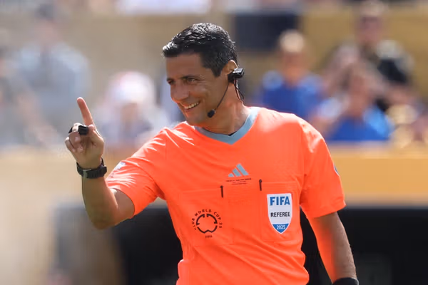 علیرضا فغانی: عصر حجر یعنی هوای مازوتسوز سرطانزا، تورم ساعتی و قحطی دارو