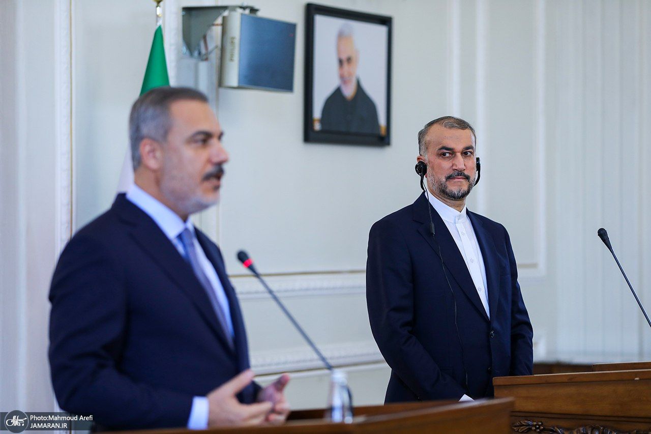 مذاکرات وزرای خارجه ایران و ترکیه درباره پ.ک.ک، روابط با عربستان سعودی و کریدور زنگزور