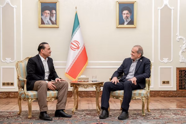 Iran hardliners split over role of mediators in US tensions