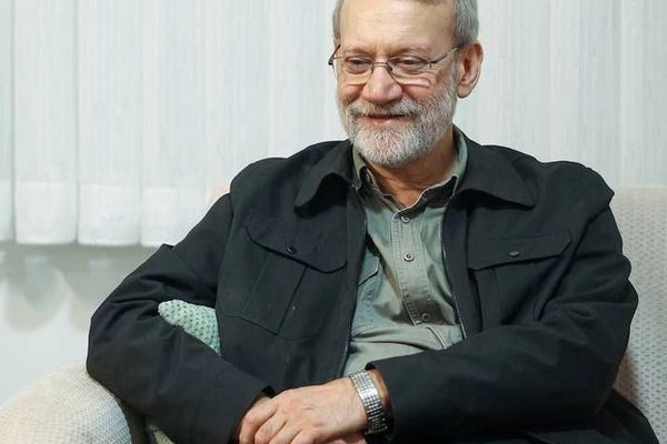 علی لاریجانی: ما نیاز به یک مقاومت ملی مقابل دشمن داریم
