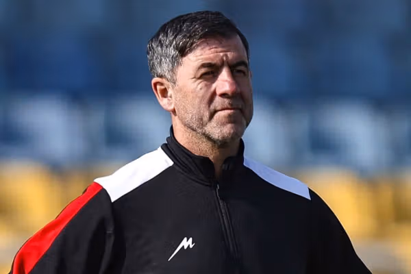 مالیات بر فحاشی؛ چطور جیب فدراسیون فوتبال با توهین به اسطورهها پر میشود؟