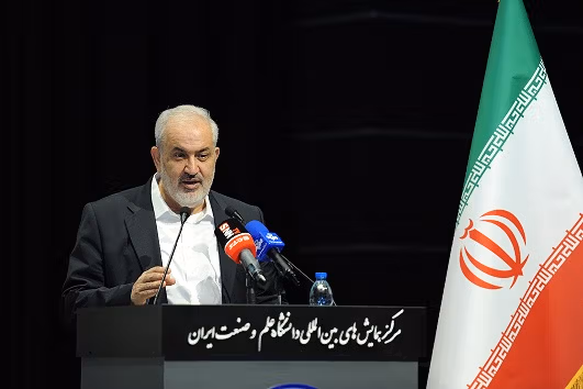 عباس علیآبادی: «چرا باران نمیآید؟ آیا کسی درباره این پدیدهها فکر میکند؟ چرا علما برای این بحرانها راهحل یا فکری نمیکنند؟»/ ۲۳ اردیبهشت ۱۴۰۴، دانشگاه علم و صنعت.