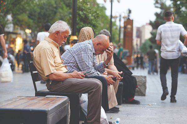 مسؤول إيراني: وتيرة الشيخوخة تتسارع بشكل غير مسبوق وتمثّل تحديًا اقتصاديًا وأمنيًا