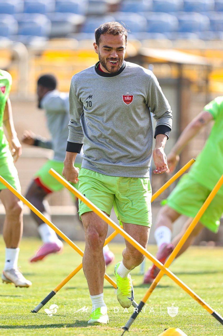 سایت ازبکستانی مدعی شد؛ یوونتوس، زنیت، الاهلی و شباب الاهلی به دنبال جذب اوستون ارونوف