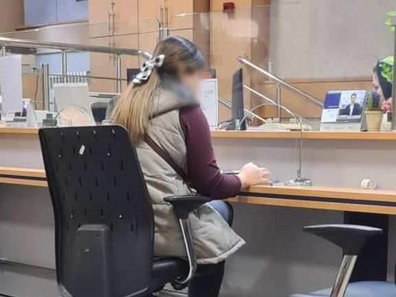 دادستان دماوند از بازداشت مدیر و کارمند یک بانک به دلیل خدماتدهی به زنی بدون حجاب خبر داد