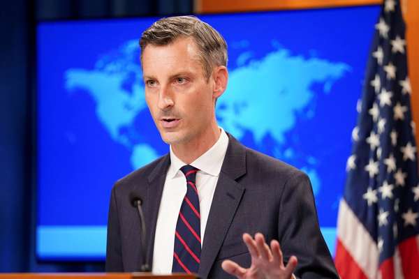 US Trying To Defend Nuclear Talks While Supporting Protests In Iran