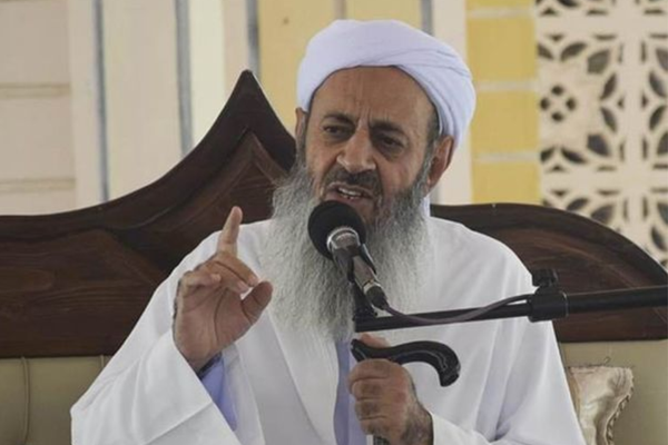 خطيب أهل السنة في إيران: إذا كان حل مشاكل الشعب بالاعتقال فاعتقلونا جميعًا