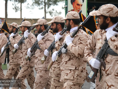 واشنطن: إلغاء منع إرهابيين سابقين من التأشيرة لا يشمل عناصر "الثوري" الإيراني