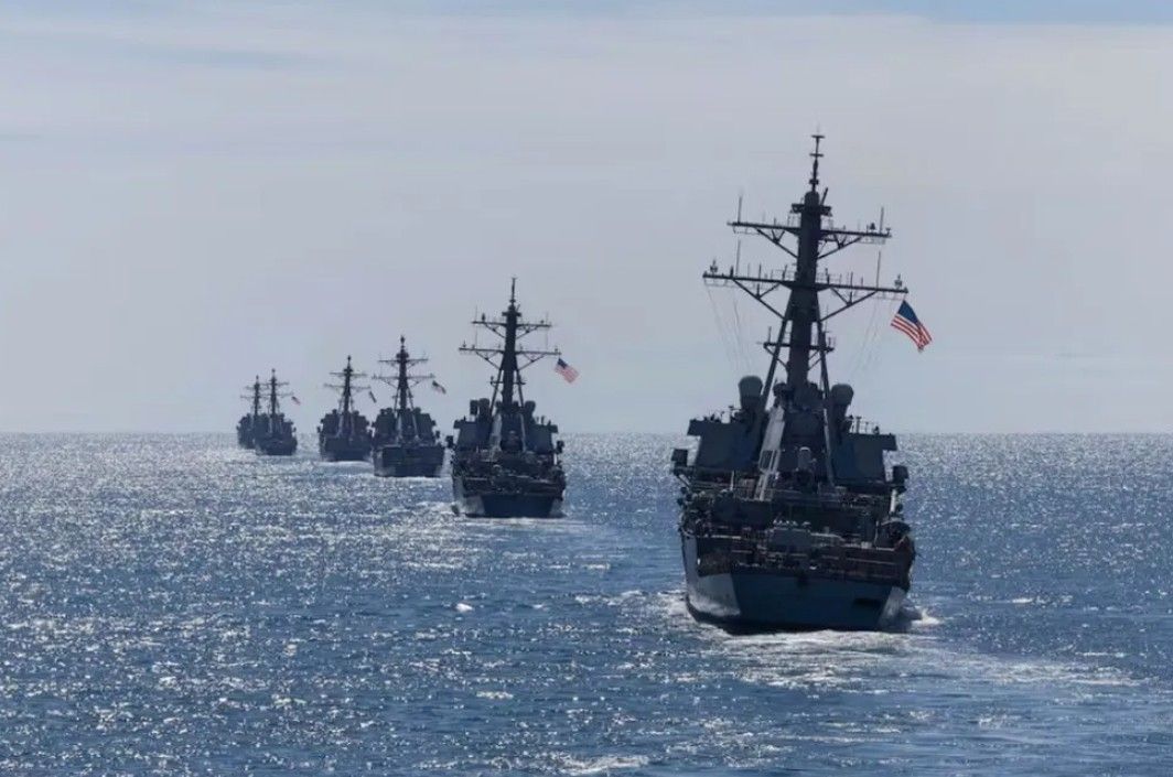 آمریکا برای پاک‌سازی مین‌ها از شناورهای بی‌سرنشین در تنگه هرمز استفاده می‌کند