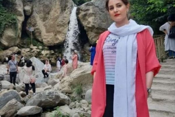سجينة سياسية في إيران: تم تهديدي بالقتل وحياتي معرضة للخطر