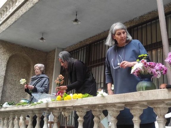 مراسم یادبود داریوش و پروانه فروهر، از کشتهشدگان قتلهای زنجیرهای برگزار شد