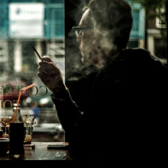 روزنامه جوان: ماده مخدر «گل» قیمت پایینی دارد و بین جوانان پراقبال شده است