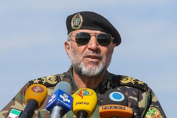 قائد القوات البرية الإيرانية: الهجمات بالأسلحة المتطورة ضد إسرائيل بدأت