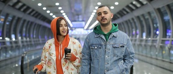 ممنوع من العرض في إيران.. فيلم "طهران.. بجانبك" يطرح سؤال جيل حول الهجرة؟