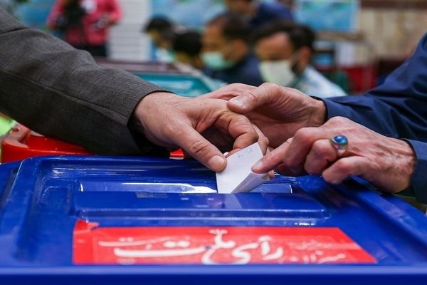 Iran Election: Young Voters Face Limited Choices, Outdated Narratives