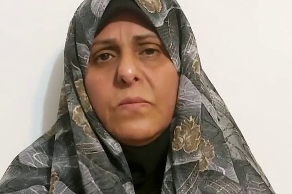 ناشطة إيرانية من السجن محذرة النظام: أنا وملايين الإيرانيين لن نهدأ حتى نستعيد بلادنا