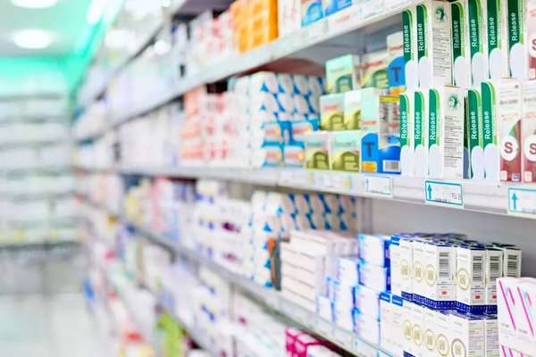 Pharmacies On Verge Of Bankruptcy In Iran: Expert