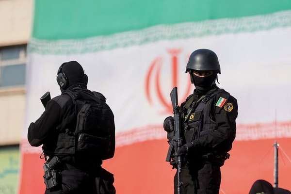 ‘De facto curfew’: residents describe tightened security in Iran