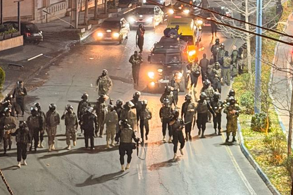 حتى العلاج أصبح جريمة في إيران