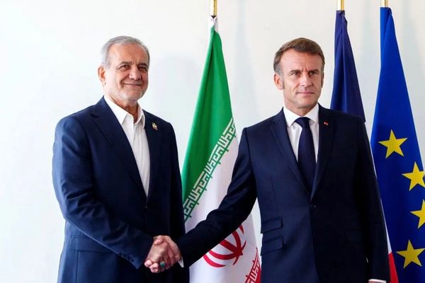 فرنسا تسحب شكواها ضد إيران أمام محكمة العدل الدولية بعد لقاء ماكرون ــ بزشکیان