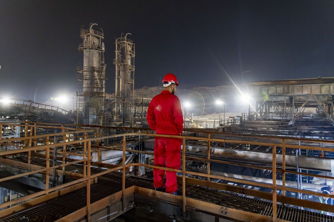 US opens door to Iranian oil in historic sanctions rollback
