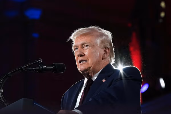 دونالد ترامپ: مذاکرهکنندگان ایرانی بهتر است جدی باشند، پیش از آنکه خیلی دیر شود