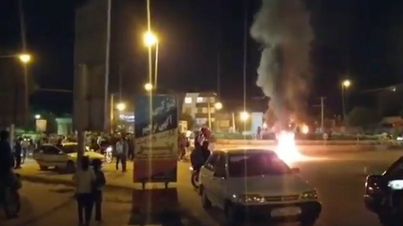 Protests continued in more small towns and cities in Iran on Saturday.