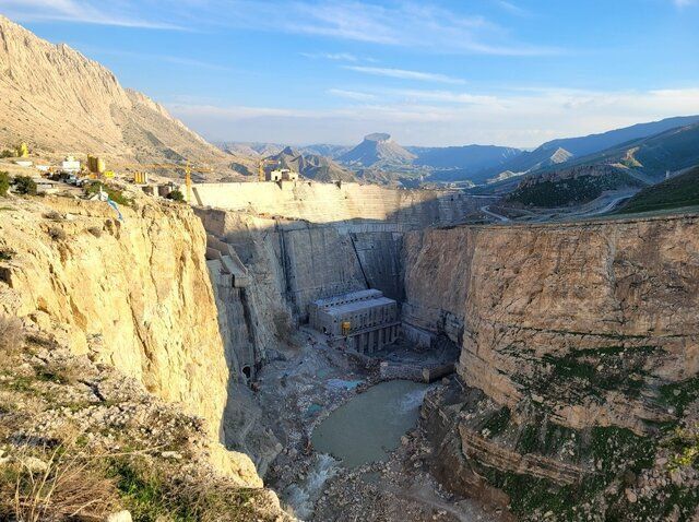 یک قدم تا نشت نفت، شور شدن آب و نابودی آثار تاریخی؛ سد چم‌شیر با وجود هشدارها افتتاح شد