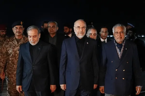 یک مقام پاکستانی: تلاش برای متقاعد کردن هیات ایرانی به کنار گذاشتن پیششرطها ادامه دارد